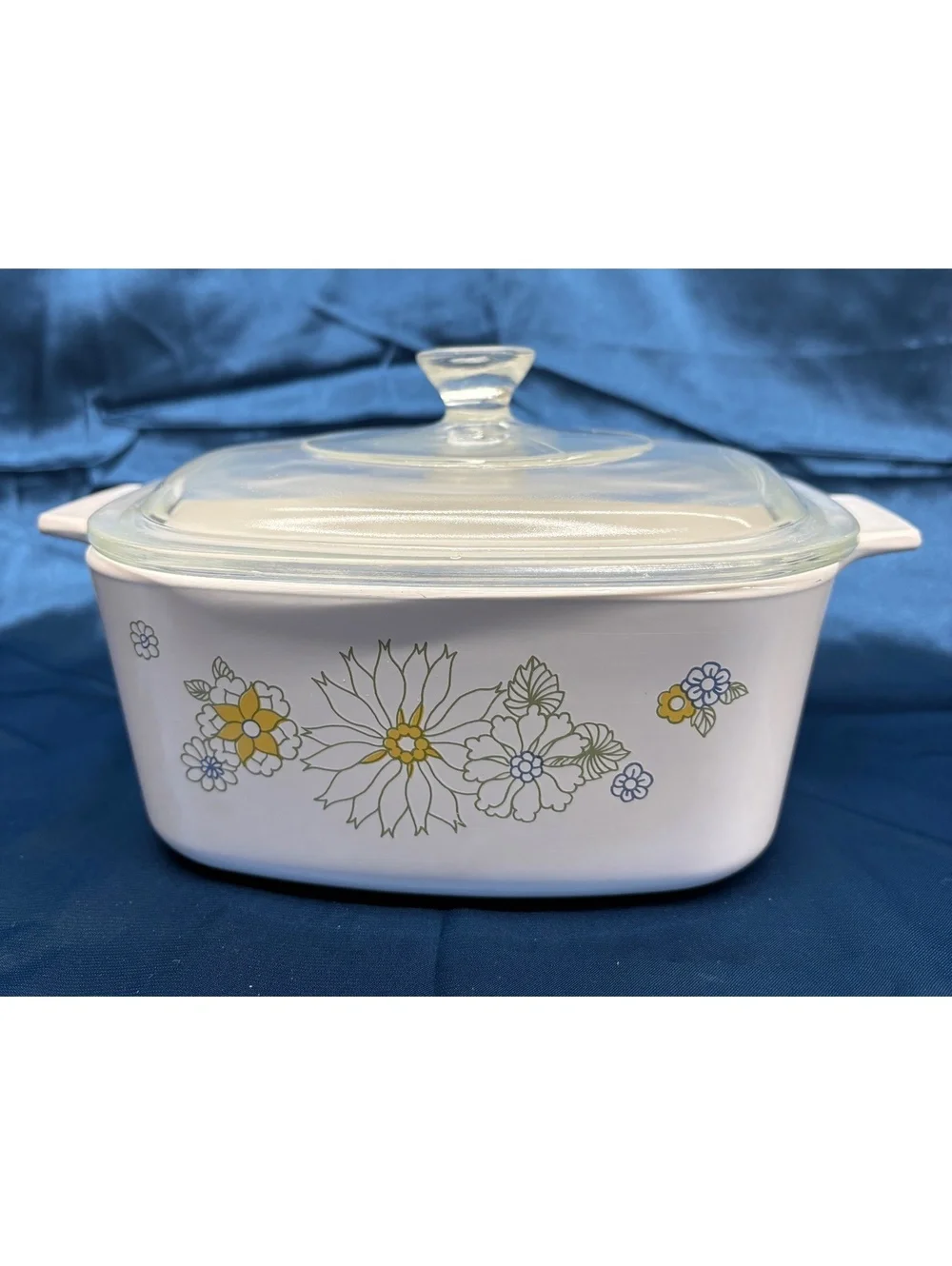 Vintage CorningWare Yellow Daisy A-1 1/2-B Casserole Dish With Pyrex P-7-C Lid